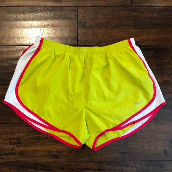 Nike Pants - Nike Tempo Shorts